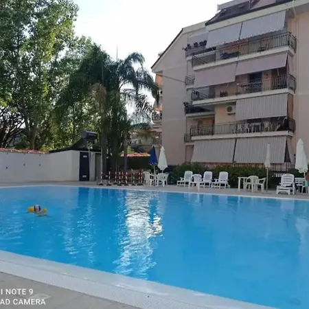 Aparthotel Bouganville