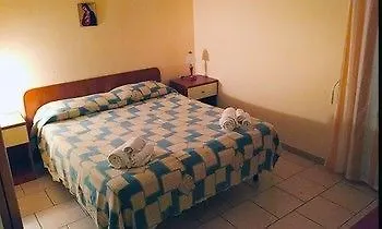 شقة Bouganville كالاتابيانو